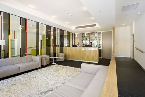 City Tempo Queen St - New Castle Holiday 4