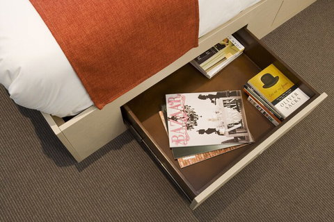 City Tempo Queen St - New Castle Holiday 6