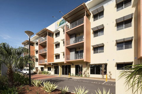 Quest Parap - New Castle Holiday 1