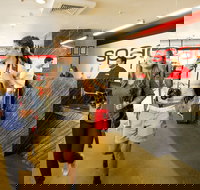 Space Hotel - Hostel - New Castle Holiday