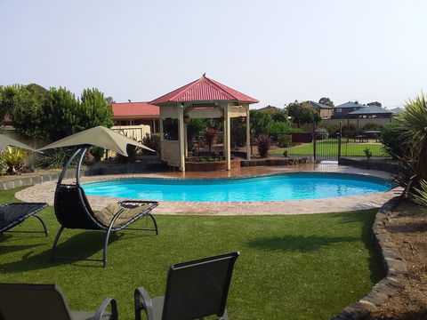 Werribee Park Motor Inn - New Castle Holiday 3