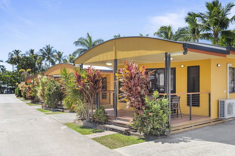 Tasman Holiday Parks - Airlie Beach - New Castle Holiday 1