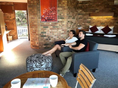 Kangaroo Island Seaside Inn - New Castle Holiday 1
