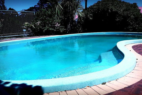 Karri Forest Motel - New Castle Holiday 1