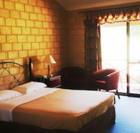 Karri Forest Motel - New Castle Holiday
