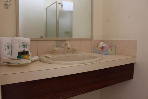 Karri Forest Motel - New Castle Holiday 4