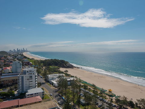Burleigh Surf Apartments - New Castle Holiday 1