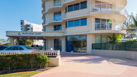 Burleigh Surf Apartments - New Castle Holiday 4