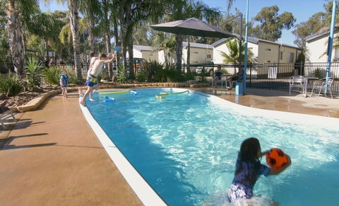 Murray River Holiday Park - New Castle Holiday 1