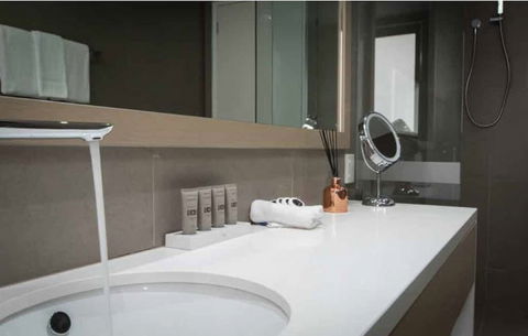 The Rye Hotel - One Four Nelson - New Castle Holiday 3