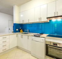 Tranquility Chill at Palm Cove - New Castle Holiday