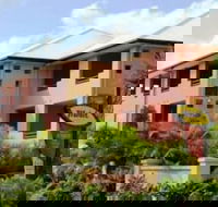 Kacys Bargara Beach Motel - New Castle Holiday