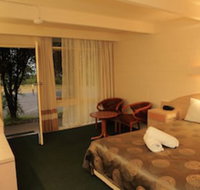 Absolute Lakes Entrance - New Castle Holiday