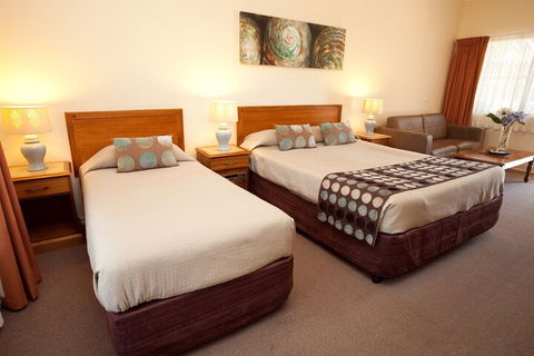 Byron Motor Lodge Motel - New Castle Holiday 5
