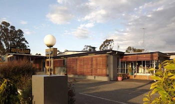 High Street Motor Inn - New Castle Holiday 1