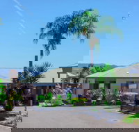 Balan Village Motel - New Castle Holiday