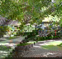 Cairns Beach Resort - New Castle Holiday
