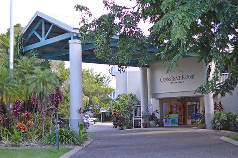 Cairns Beach Resort - New Castle Holiday 3