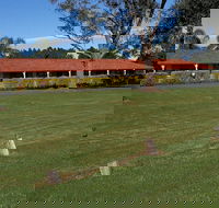 Lakeside Lodge Motel - New Castle Holiday