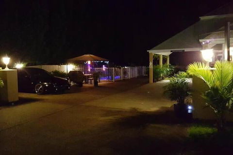 Admiral Nelson Motor Inn - New Castle Holiday 5