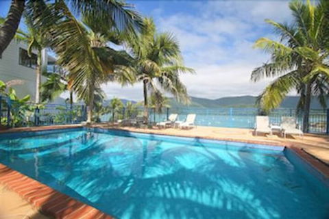 Coral Point Lodge - New Castle Holiday 0