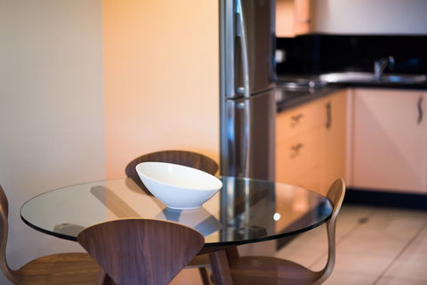 At Waterfront Whitsunday Retreat - New Castle Holiday 6