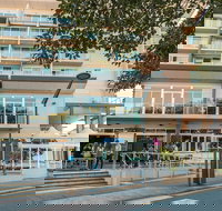 The Port Lincoln Hotel - New Castle Holiday