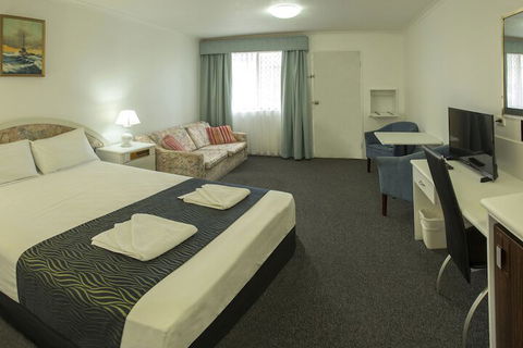 Calico Court Motel - New Castle Holiday 4