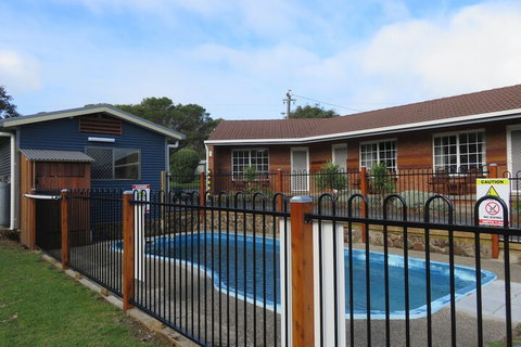 Port Campbell Motor Inn - New Castle Holiday 1