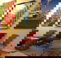 Lees Hotel - New Castle Holiday