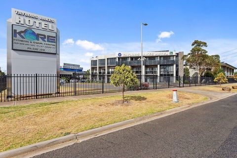 Quality Hotel Taylors Lakes - New Castle Holiday 6