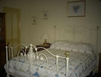 Robe House - New Castle Holiday 5