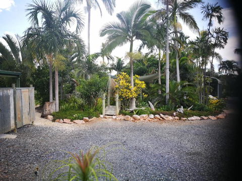 Chillagoe Cabins & Tours - New Castle Holiday 6