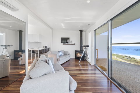 Seafarers Getaway - New Castle Holiday 2