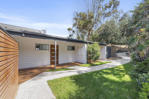 Seafarers Getaway - New Castle Holiday 0