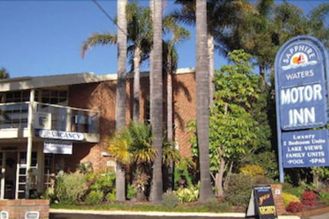 Sapphire Waters Motor Inn - New Castle Holiday 1