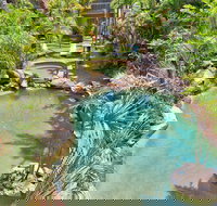 Cairns Rainbow Resort - New Castle Holiday