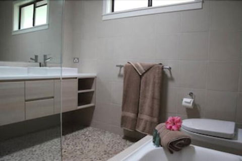 Mi Casa Holiday House - New Castle Holiday 6