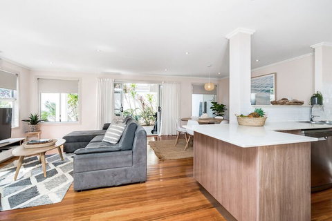 Drift - New Castle Holiday 7