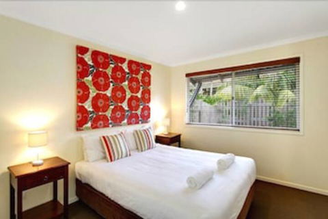 A PERFECT STAY - Beach House At Tallows - New Castle Holiday 3