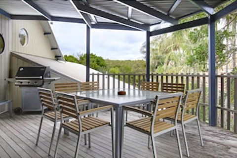 A PERFECT STAY - Beach House At Tallows - New Castle Holiday 7