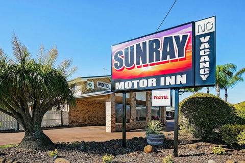 Sunray Motor Inn - New Castle Holiday 7