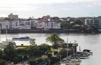 Point Residences - New Castle Holiday 6