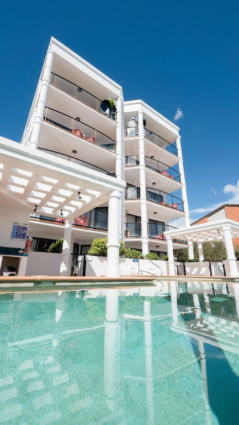 Aegean Apartments - New Castle Holiday 5