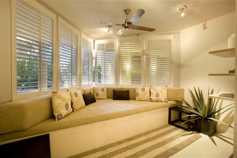 Maison Noosa Beachfront Resort - New Castle Holiday 2