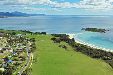 Diamond Island Resort & Bicheno Penguin Show - New Castle Holiday 3