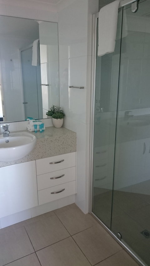 Points North Apartments - New Castle Holiday 6