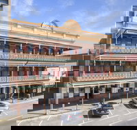 Quality Inn The George Hotel Ballarat - New Castle Holiday