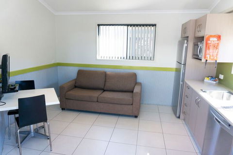 Shoal Bay Holiday Park - New Castle Holiday 6