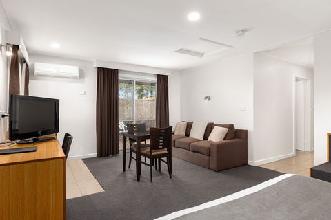 Comfort Inn Silver Birch - New Castle Holiday 1
